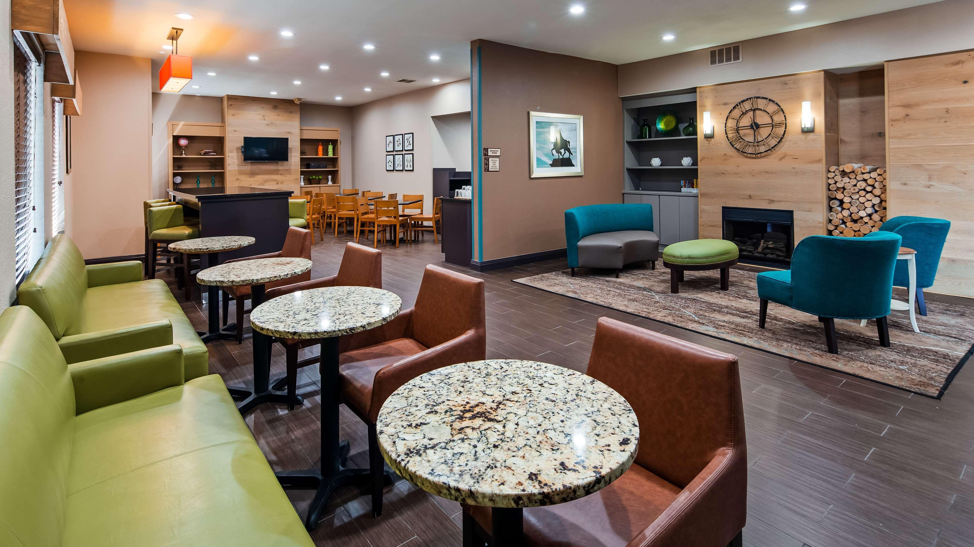 Best Western Plus The Charles Hotel Saint Charles Exterior photo