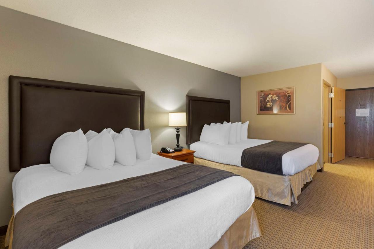 Best Western Plus The Charles Hotel Saint Charles Exterior photo