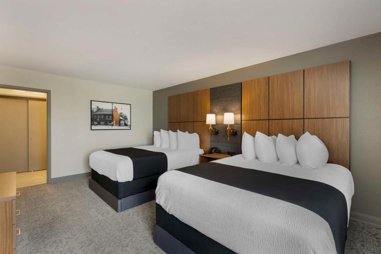 Best Western Plus The Charles Hotel Saint Charles Exterior photo
